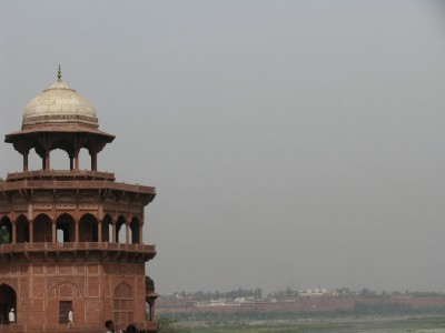 Fort as seen from Taj Mahal