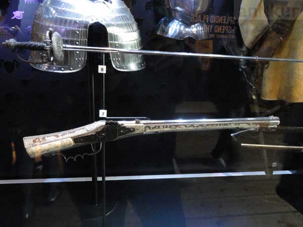 Another fancy rifle - Tower Of London